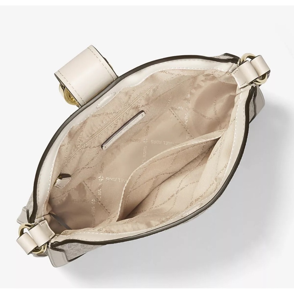 New Michael Kors Gabby Small Cream Vanilla Crossbody Bag - Picture 2 of 4